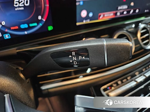 Mercedes-Benz E-Class W213 2021 Черный из Кореи, фото 2