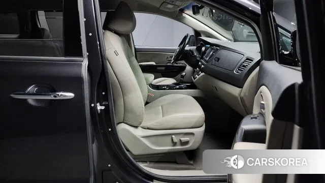 Kia The New Carnival 2018 Серый из Кореи, фото 2