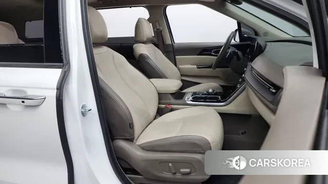 Kia Carnival 4th generation 2023 Белый из Кореи, фото 2