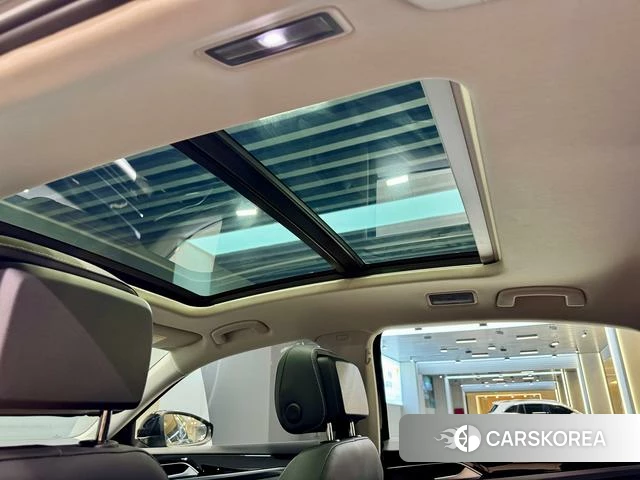 Volkswagen Passat 2025 Черный из Китая, фото 2