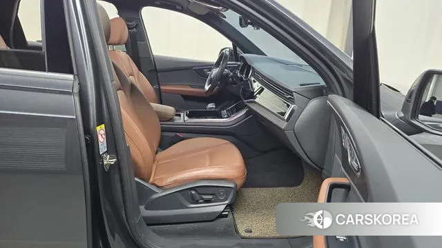 Audi Q7 (4M) 2021 Серый из Кореи, фото 2