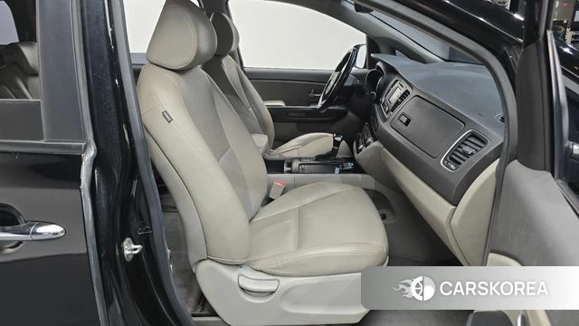 Kia All New Carnival 2018 Черный из Кореи, фото 2