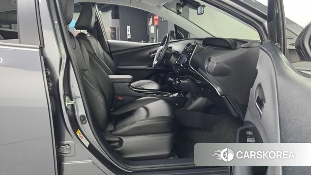 Toyota Prius 4th Generation 2022 Серый из Кореи, фото 2