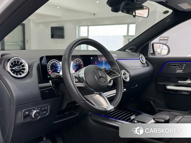 Mercedes-Benz GLA 2024 Белый из Китая, фото 2