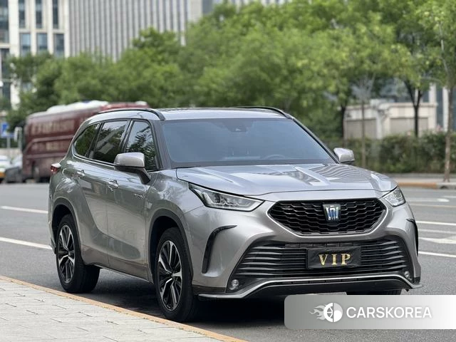 Toyota Crown Lufang 2023 Темно-серый из Китая, фото 2