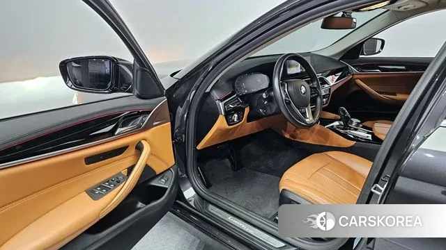 BMW 5 Series (G30) 2020 Серый из Кореи, фото 2