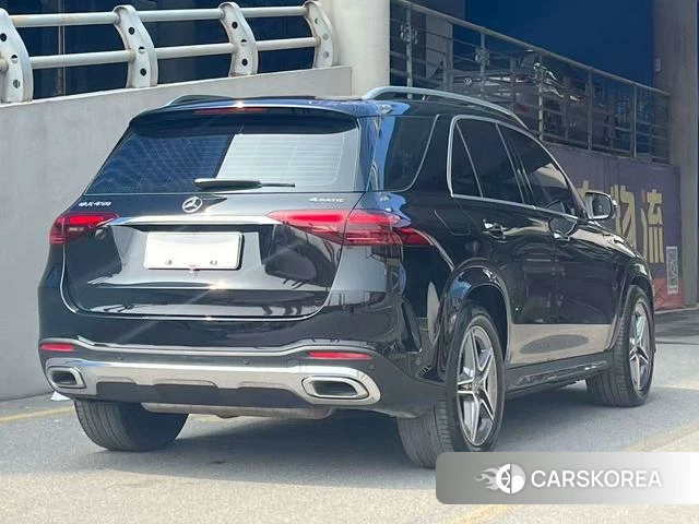 Mercedes-Benz GLE (import) 2024 Черный из Китая, фото 2