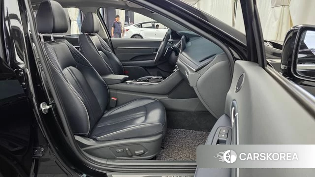Hyundai Sonata (DN8) 2020 Черный из Кореи, фото 2
