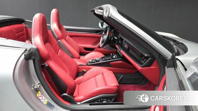 Porsche 911(992) 2024 Серебристо-серый из Кореи, фото 2