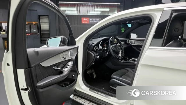 Mercedes-Benz GLC-Class X253 2019 Белый из Кореи, фото 2