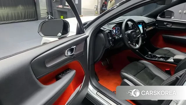 Volvo XC40 2020 Белый из Кореи, фото 2