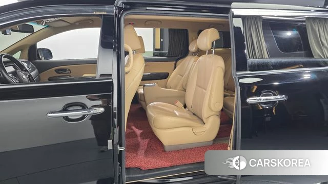 Kia The New Carnival 2019 Черный из Кореи, фото 2