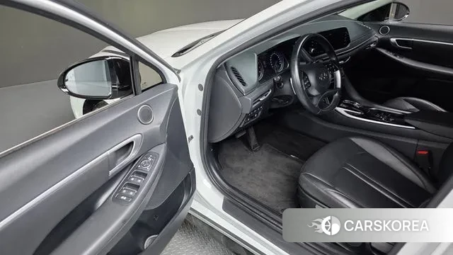 Hyundai Sonata (DN8) 2022 Белый из Кореи, фото 2