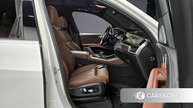 BMW X5 (G05) 2021 Белый из Кореи, фото 2