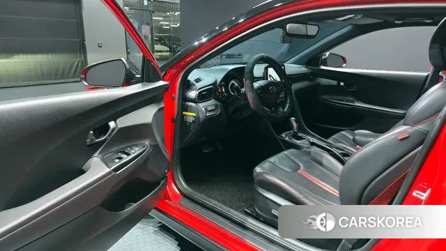 Hyundai Veloster (JS) 2018 Красный из Кореи, фото 2