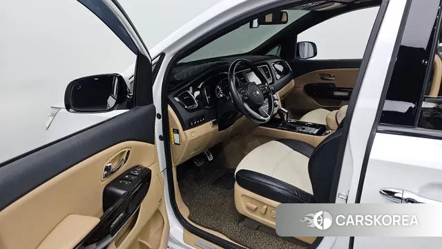 Kia The New Carnival 2018 Белый из Кореи, фото 2