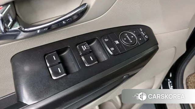 Kia All New Carnival 2018 Черный из Кореи, фото 2