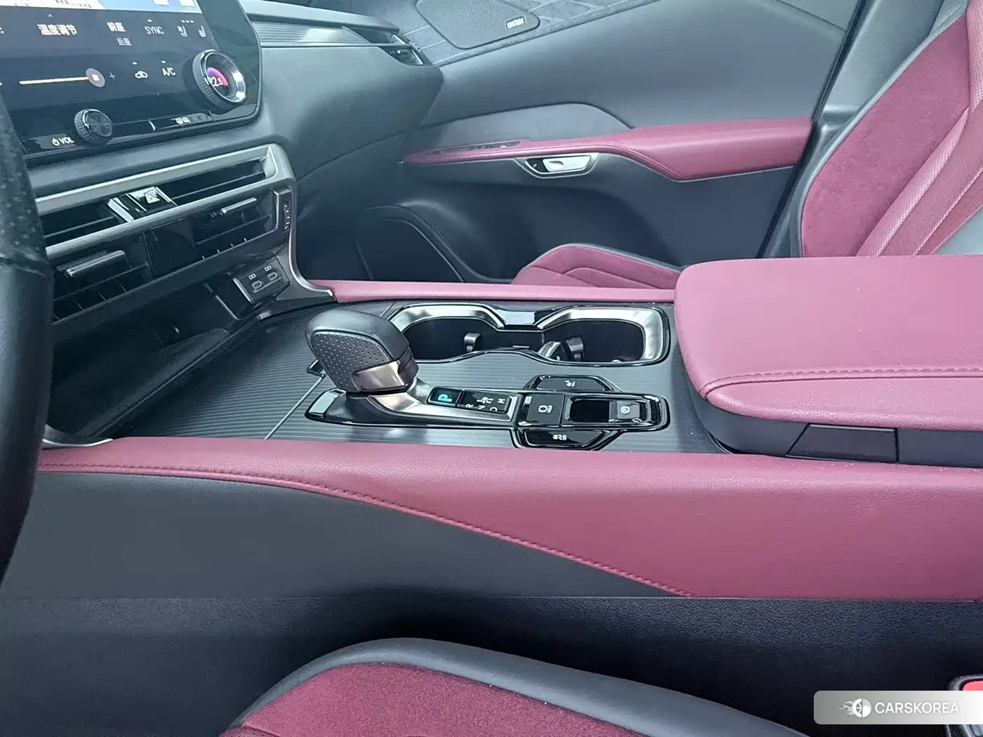 Lexus RX 2023 Черный из Китая, фото 2