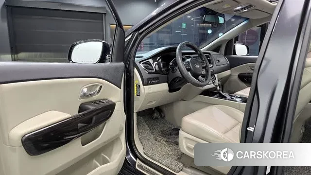Kia The New Carnival 2019 Серый из Кореи, фото 2
