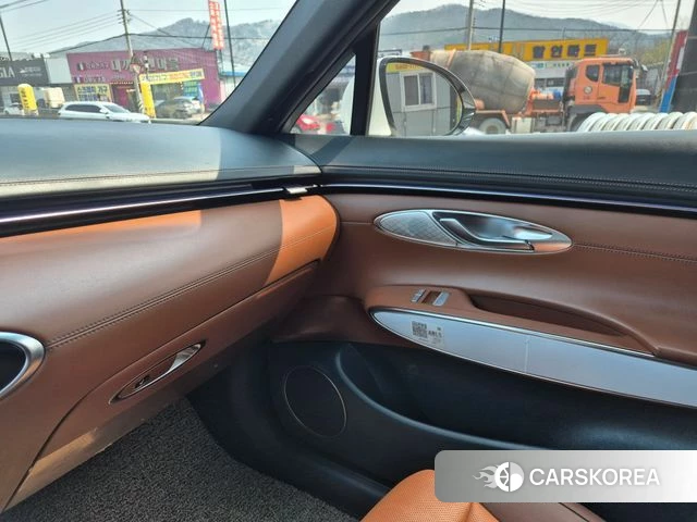 Genesis GV70 2024 Белый из Кореи, фото 2