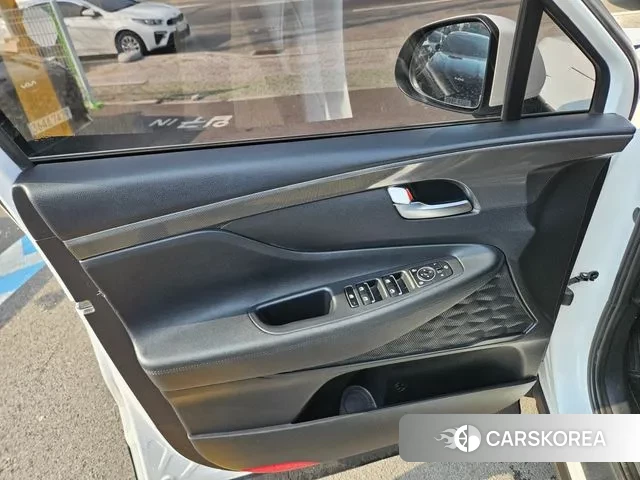 Hyundai The New Santa Fe 2022 Белый из Кореи, фото 2