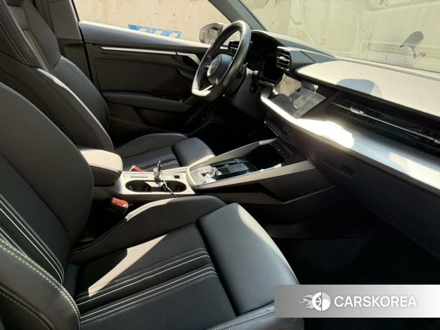 Audi A3 2022 Белый из Китая, фото 2