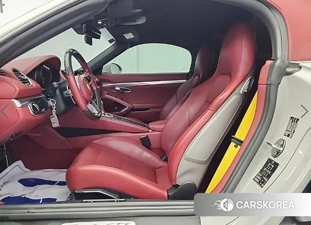 Porsche 718 Boxster 2021 Серебристо-серый из Кореи, фото 2