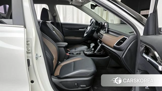 Kia Seltos 2022 Белый из Кореи, фото 2