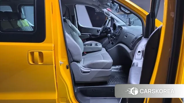 Hyundai The New Grand Starex 2019 Желтый из Кореи, фото 2