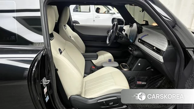 Mini Cooper S 4th Generation 2024 Черный из Кореи, фото 2
