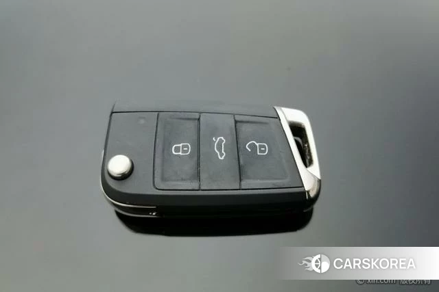 Volkswagen Tiguan L 2023 Черный из Китая, фото 2