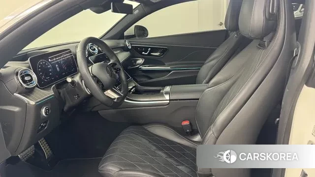 Mercedes-Benz CLE-Class C236 2024 Белый из Кореи, фото 2