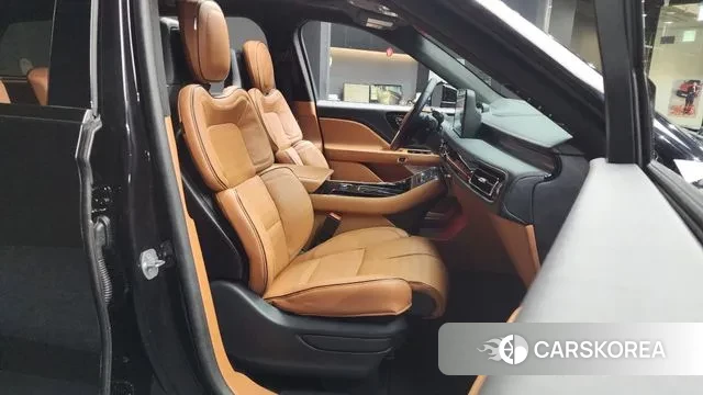 Lincoln Aviator 2nd generation 2024 Черный из Кореи, фото 2