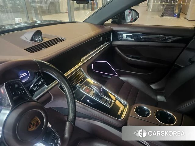 Porsche Panamera (971) 2018 Черный из Кореи, фото 2