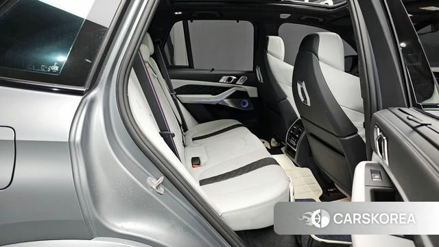 BMW X5M (G05) 2025 Черный из Кореи, фото 2