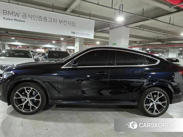 BMW X6 (G06) 2023 Черный из Кореи, фото 2