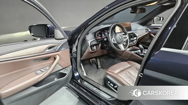 BMW 5 Series (G30) 2021 Синий из Кореи, фото 2