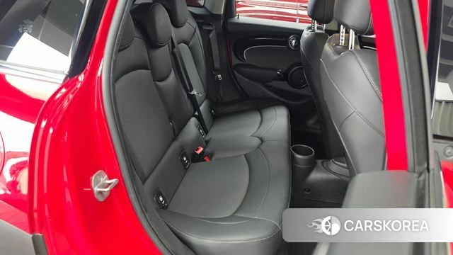 Mini Cooper S 2022 Красный из Кореи, фото 2