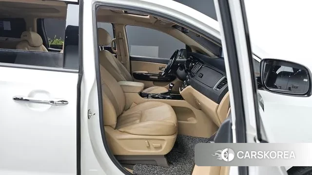 Kia The New Carnival 2018 Белый из Кореи, фото 2