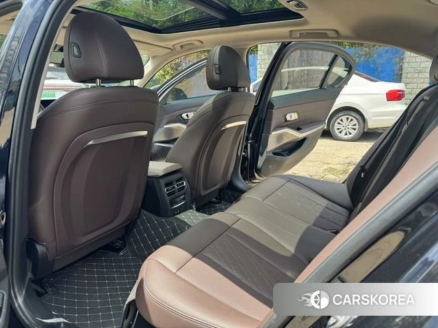 BMW i3 2023 Черный из Китая, фото 2