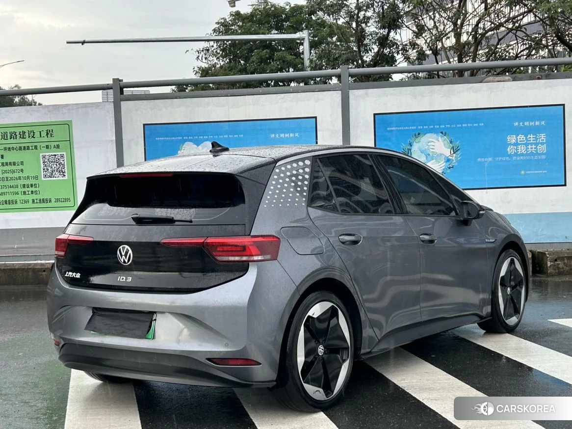Volkswagen ID.3 2022 Темно-серый из Китая, фото 2