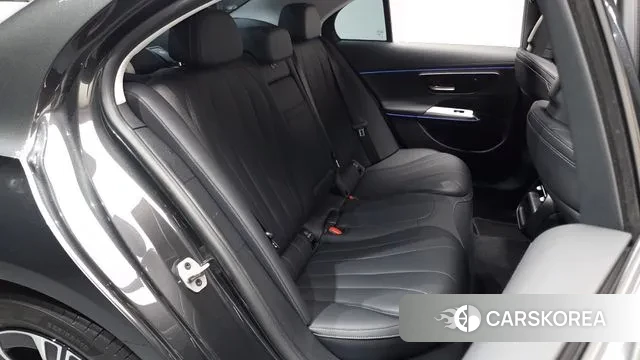 Mercedes-Benz E-Class W214 2024 Серый из Кореи, фото 2