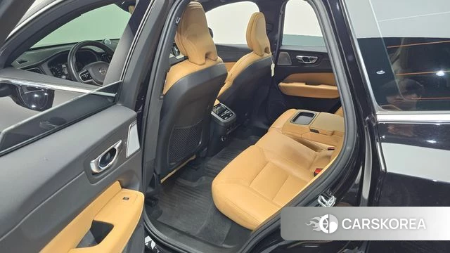 Volvo XC60 second Generation 2020 Черный из Кореи, фото 2