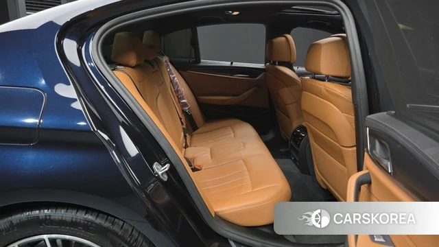 BMW 5 Series (G30) 2022 Черный из Кореи, фото 2