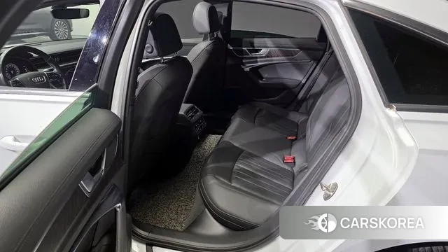 Audi A6 (C8) 2020 Белый из Кореи, фото 2