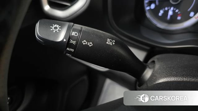 Hyundai Venue 2019 Белый из Кореи, фото 2