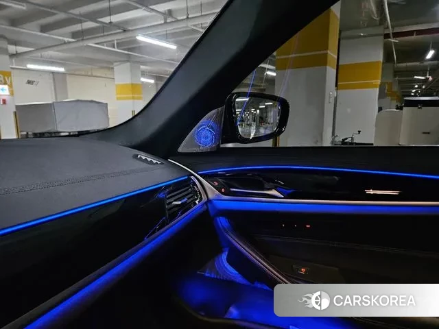 BMW 5 Series (G30) 2019 Синий из Кореи, фото 2