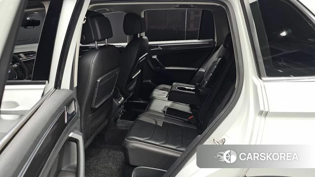Volkswagen Tiguan second Generation 2018 Белый из Кореи, фото 2