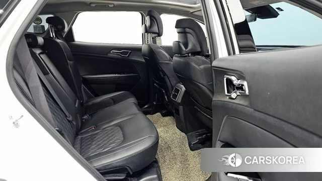 Kia Sportage 5th Generation 2023 Белый из Кореи, фото 2