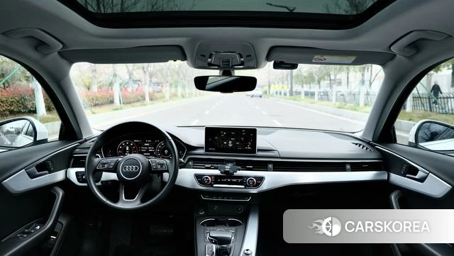 Audi A4L 2019 Белый из Китая, фото 2